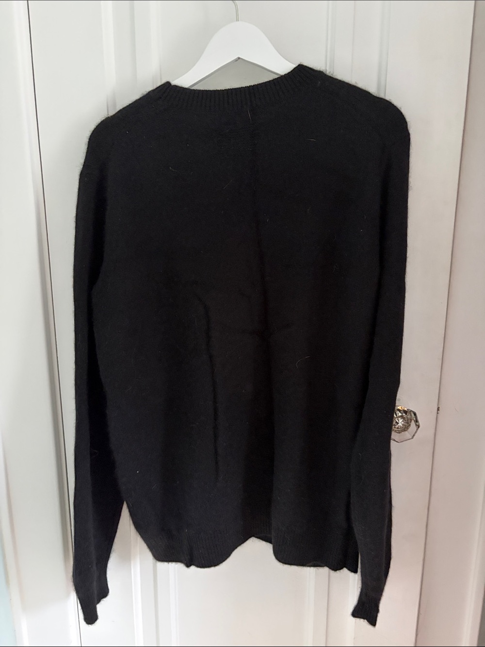Guest in Residence • Black 100% Cashmere Sweater (Size XL) - Picture 5 of 6